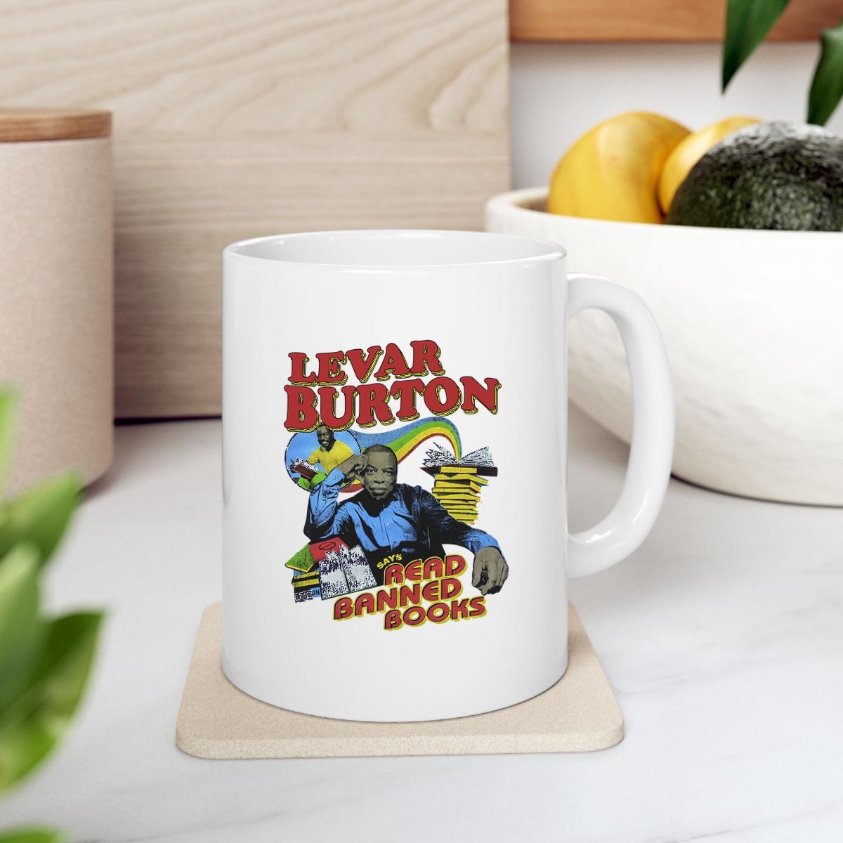 Levar Burton Says Read Banned Books Mug 2